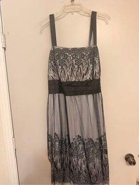 R & M Richards Women's Black & Gray Floral Embroidered Evening Plus Size Dress